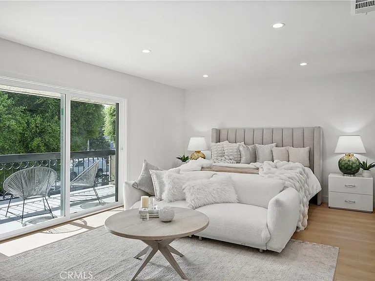 6221 Mammoth Ave — Photo 24