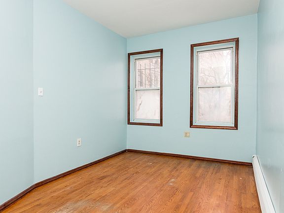 4th image of 672 Franklin Ave APT 2A
