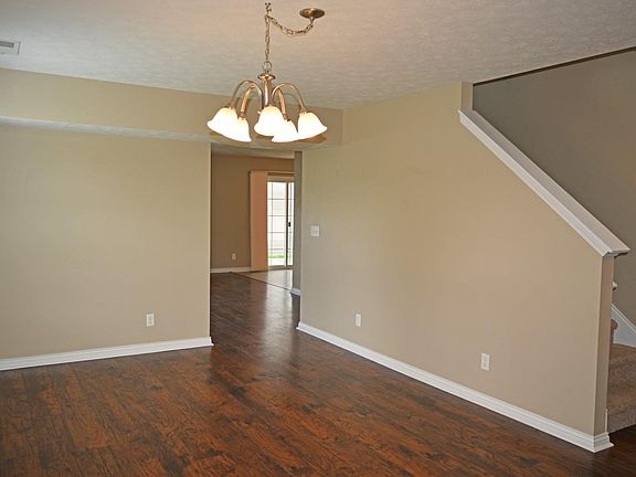 3rd image of 4959 Imperial Dr