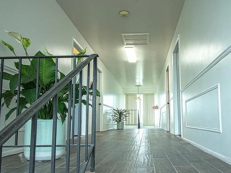 1310 Sunset Ave #3 — Photo 2