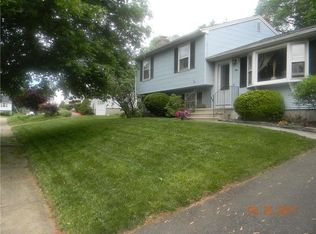 34 Costanzo Ct, Hamden, CT 06518