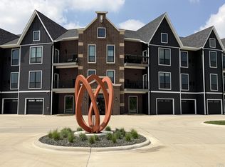 1311 Canal Ct SE #1, Orange City, IA 51041