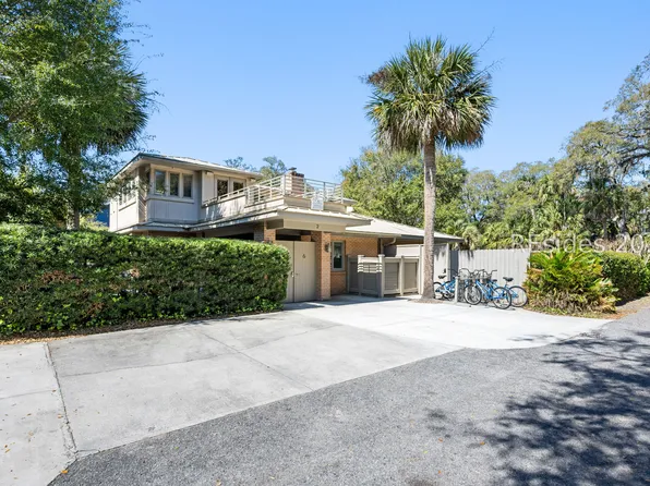 2 Night Hawk St, Hilton Head, SC 29928