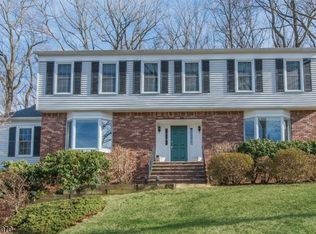 8 Chidester Rd, Randolph, NJ 07869