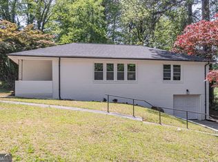 810 Parkway Dr SE, Smyrna, GA 30080