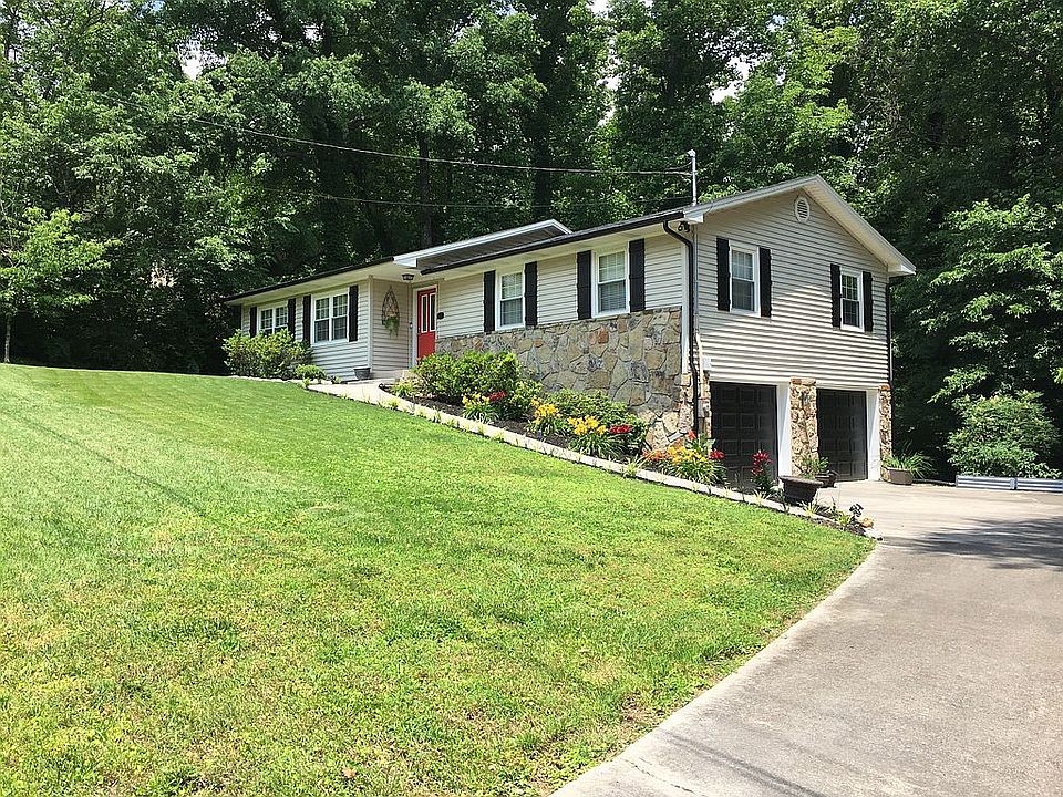 2nd image of 206 Clifton Ln