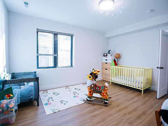 5th image of 1801 Pimmit Dr #B