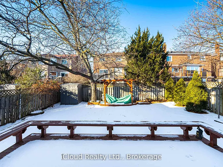 1615 Sir Montys Dr — Photo 36