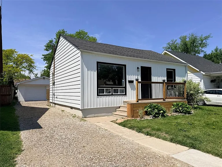1651 Aubin Rd — Photo 22