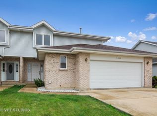 2439 Caton Crest Ct #2439, Crest Hill, IL 60403