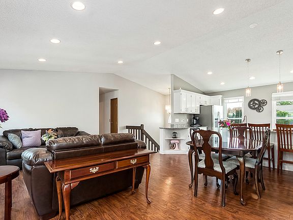 3rd image of 5224 Goldfield Dr