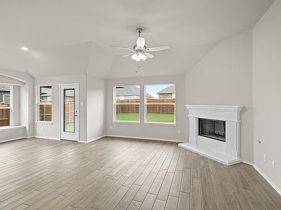 3rd image of 1220 Alderwood Ln