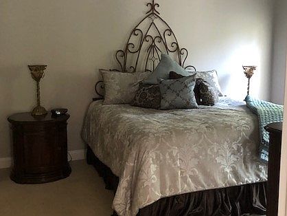 Master Bedroom 15'X14'