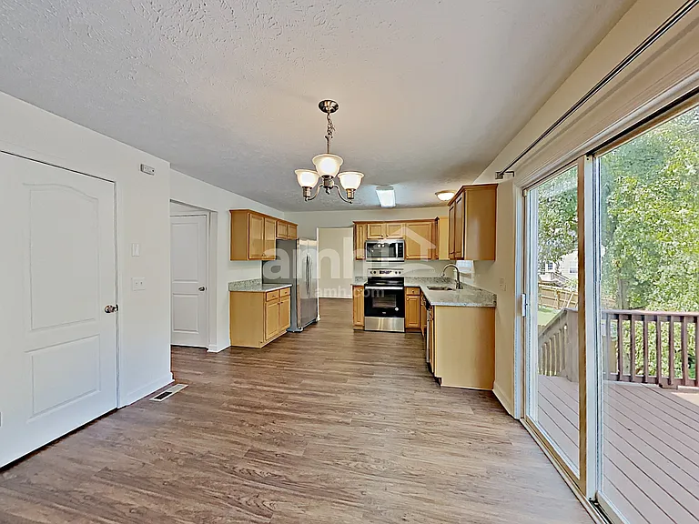 114 Judson Dr — Photo 5