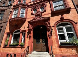 1923 Spruce St #2M, Philadelphia, PA 19103