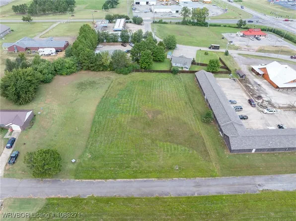 20 Kandi Dr, Waldron, AR 72958