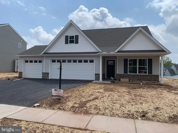 40 Eli Dr, York, PA 17404