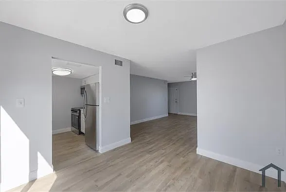 200 Westwood Ter N #198