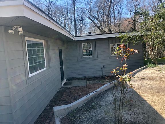 5th image of 3590 E 10th St