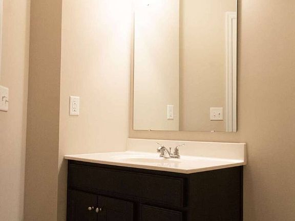 5th image of 14 Waterhaven Way