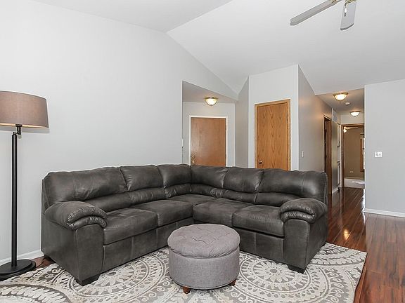 4th image of 1806 Fox Run Dr Unit D