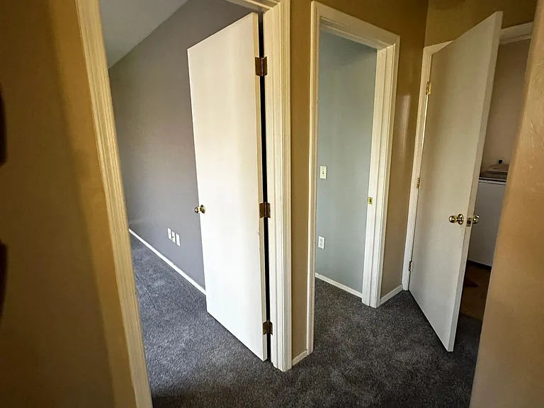 619 E Colt Ct — Photo 13