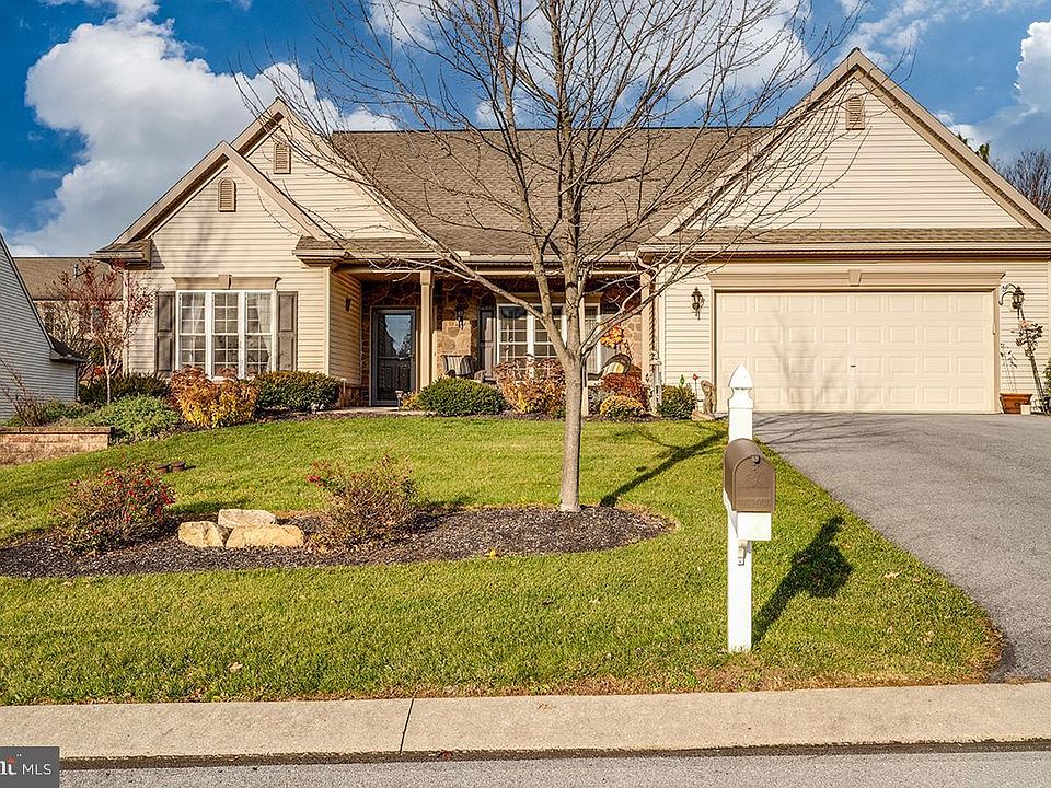 1st image of 45 Winterberry Ln