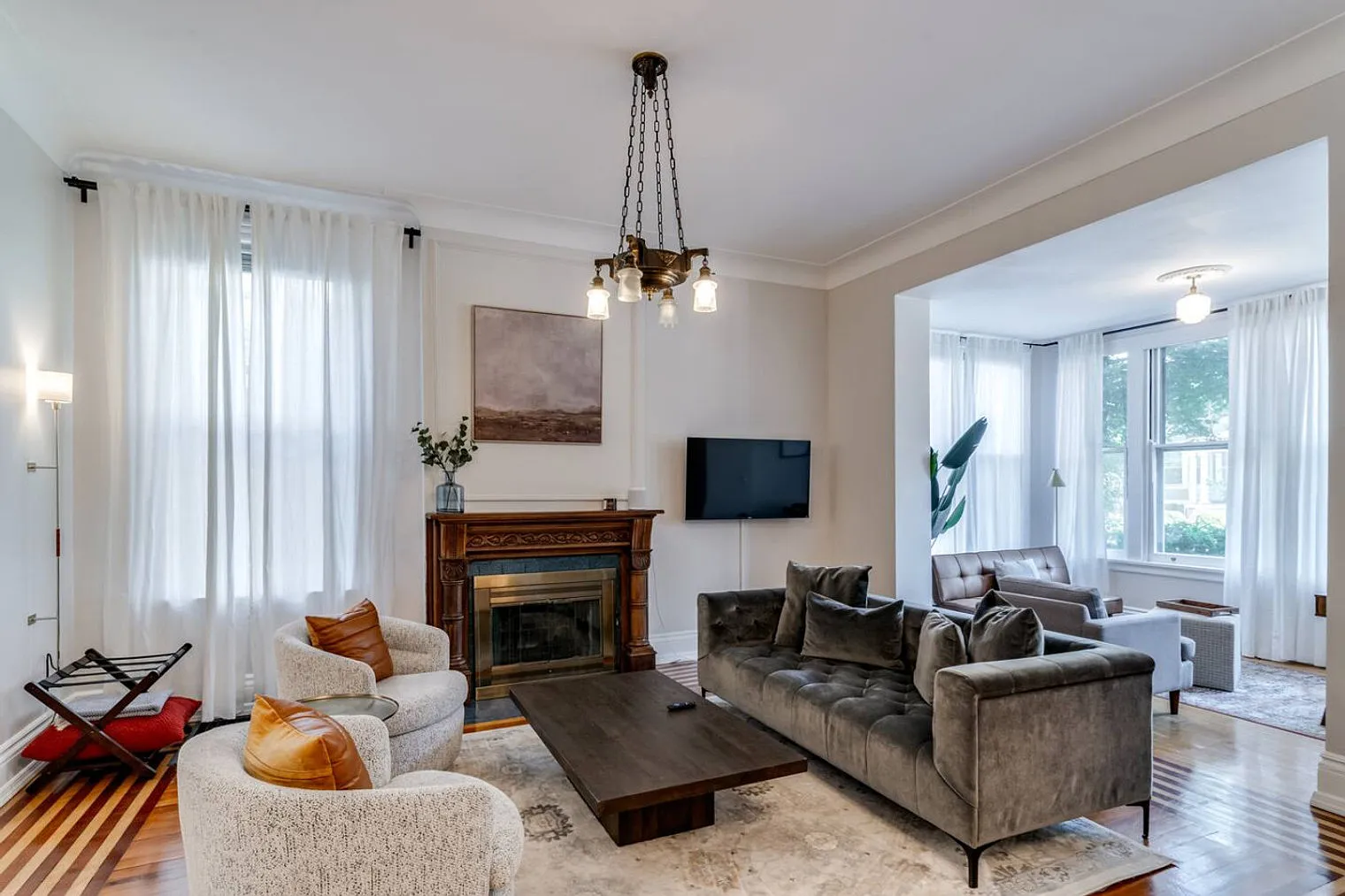 1 bed, 1.0 bath, 1076 sqft, $2,659 — Photo 1