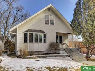 1421 S 52nd St, Omaha, NE 68106