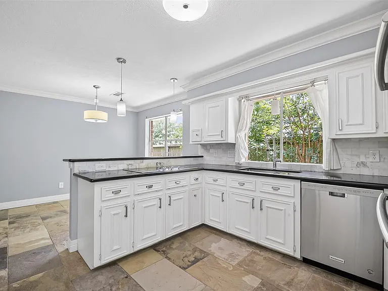 7111 Halfpenny Rd — Photo 10