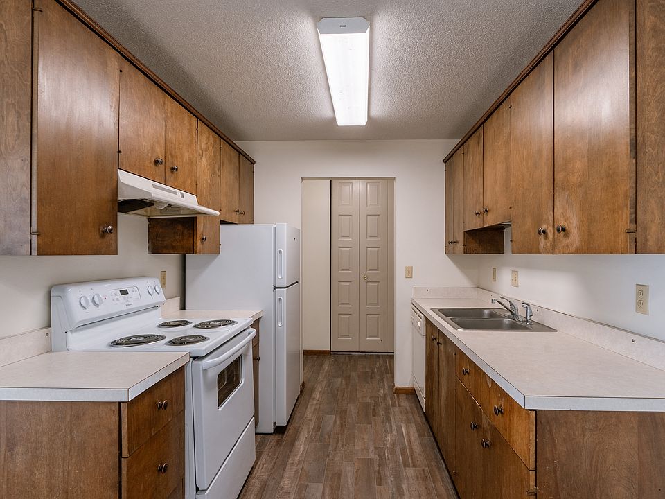 Fargo, ND Windsor Apartments | Kitchen