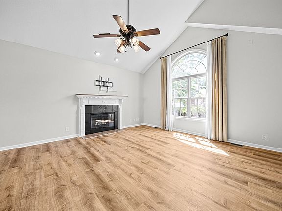 5th image of 3569 Southwood Dr