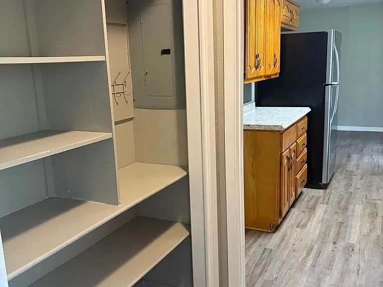 200 Ouida Dr — Photo 16