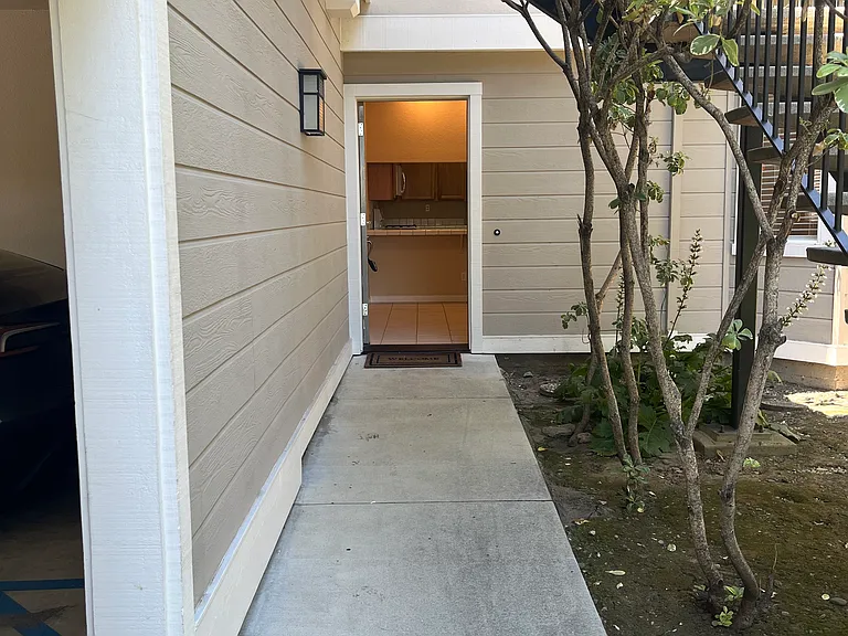 1240 Elmer St #A — Photo 5