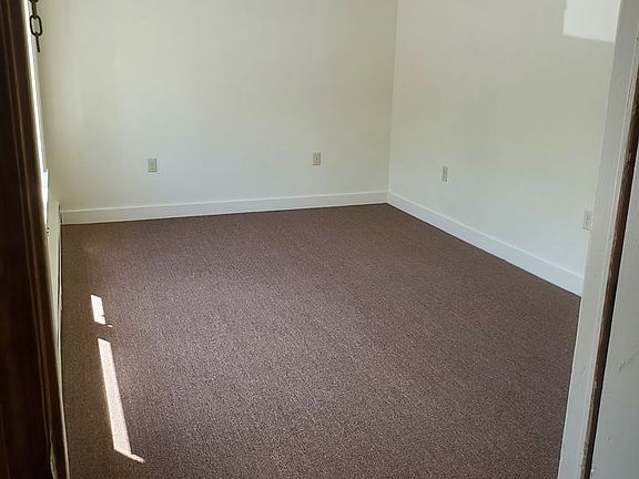2nd image of 10-12 Dunbar St #1
