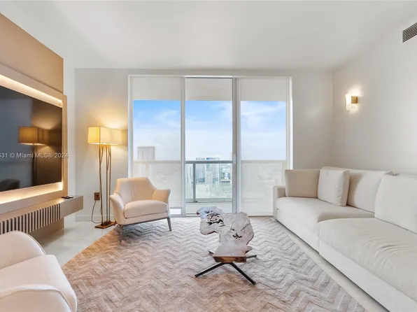 50 Biscayne Blvd APT 4411, Miami, FL 33132