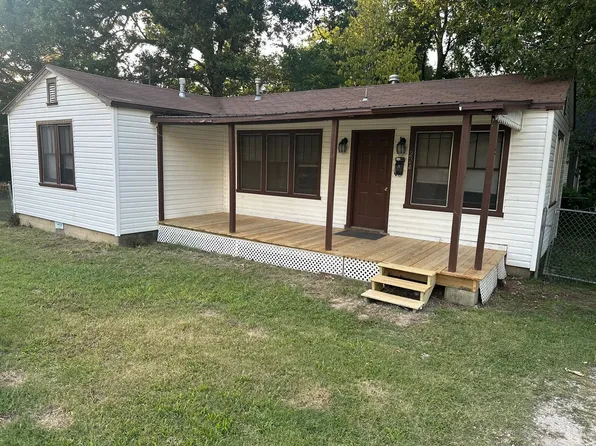 224 E Velma Ave, Springdale, AR 72764