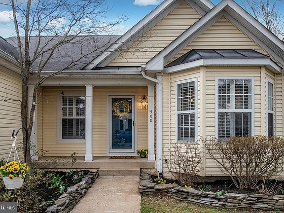 2nd image of 508 Colony Ct