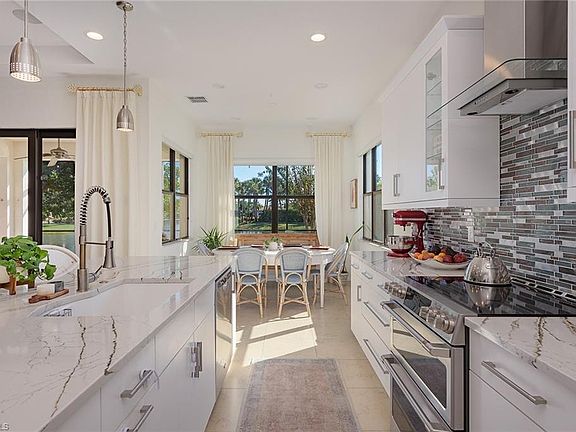 4th image of 9248 Woodhurst DR