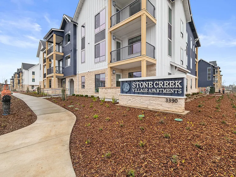 Stone Creek Village — Photo 8