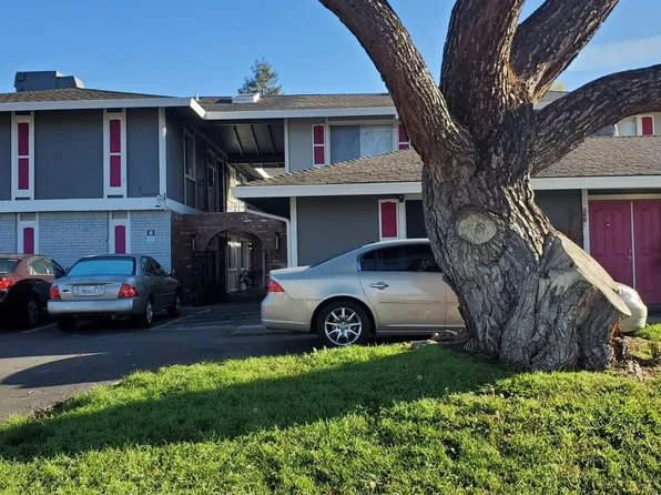 2755 El Caprice Dr #8, Rancho Cordova, CA 95670