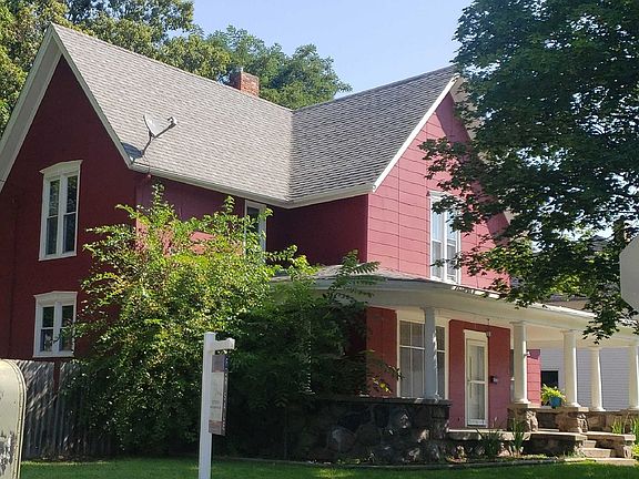 3rd image of 120 W Stoddard St