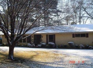 721 W Monroe St, Grenada, MS 38901