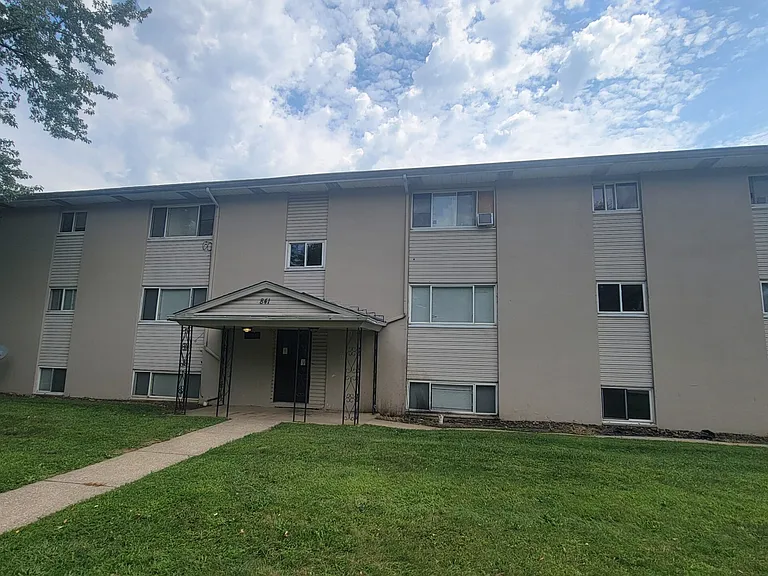 Silver Meadows — Photo 1
