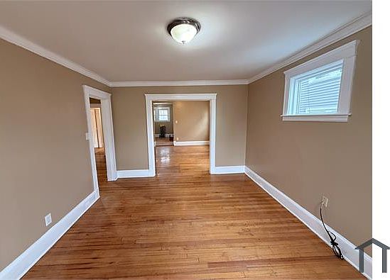 5th image of 25 Ronan St #2