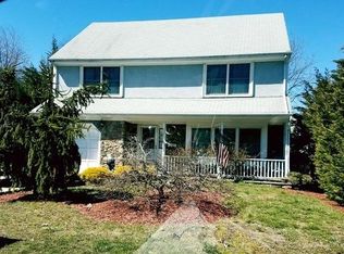 749 Voorhees Ave, Middlesex, NJ 08846