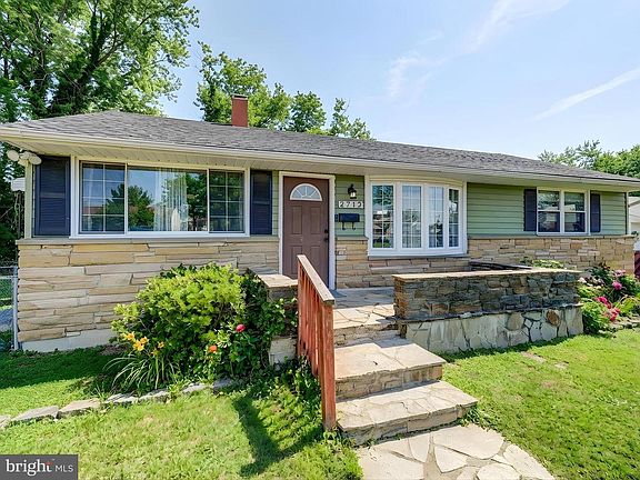 4th image of 2712 Burridge Rd