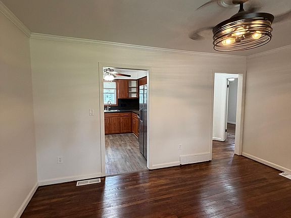 4th image of 777 Mannering Rd