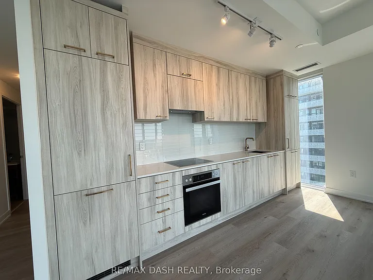 628 Church St #4602 — Photo 13