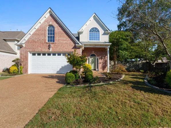9332 S Fairmont Cir, Collierville, TN 38017